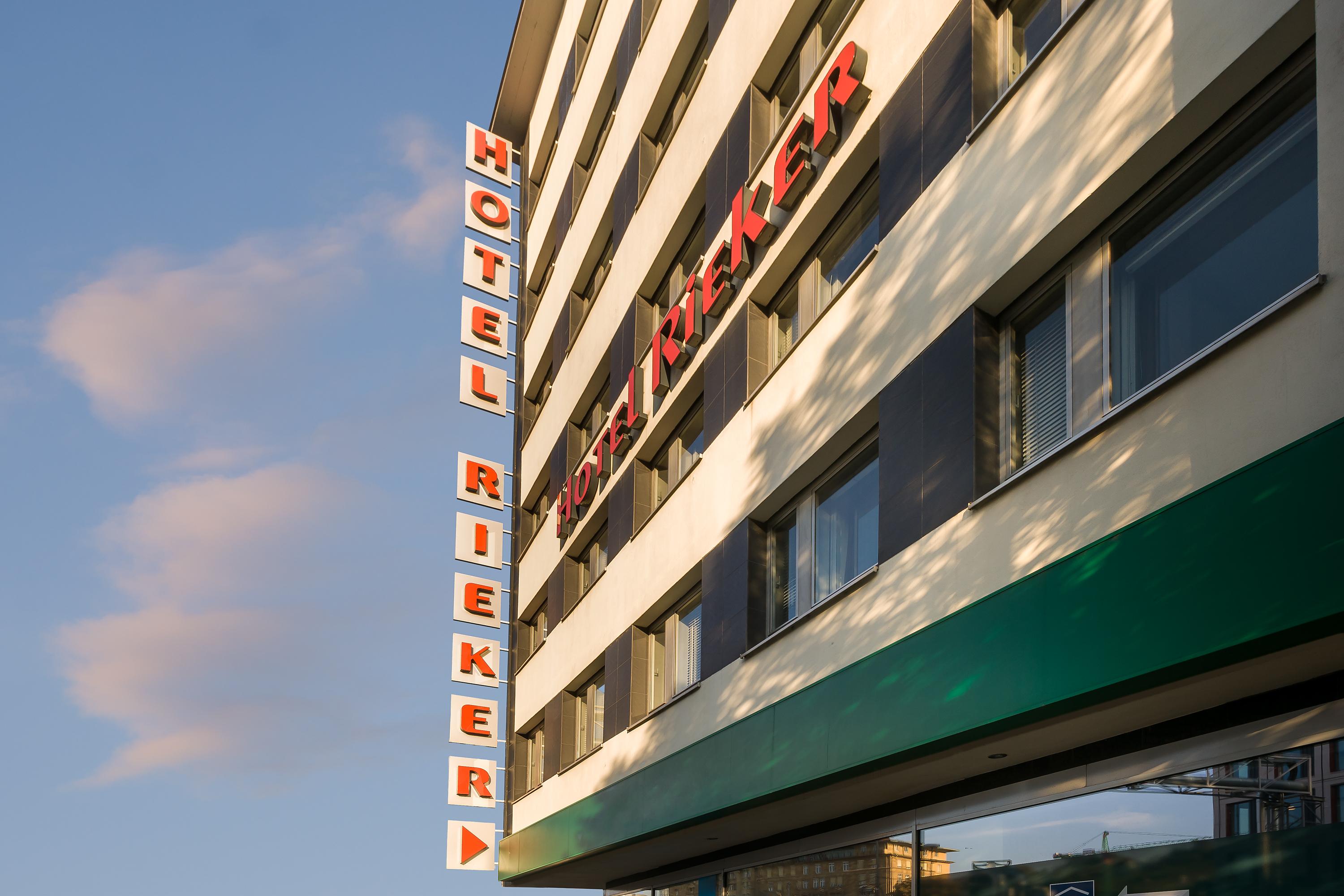 Plaza Inn Rieker Stuttgart Hauptbahnhof Extérieur photo