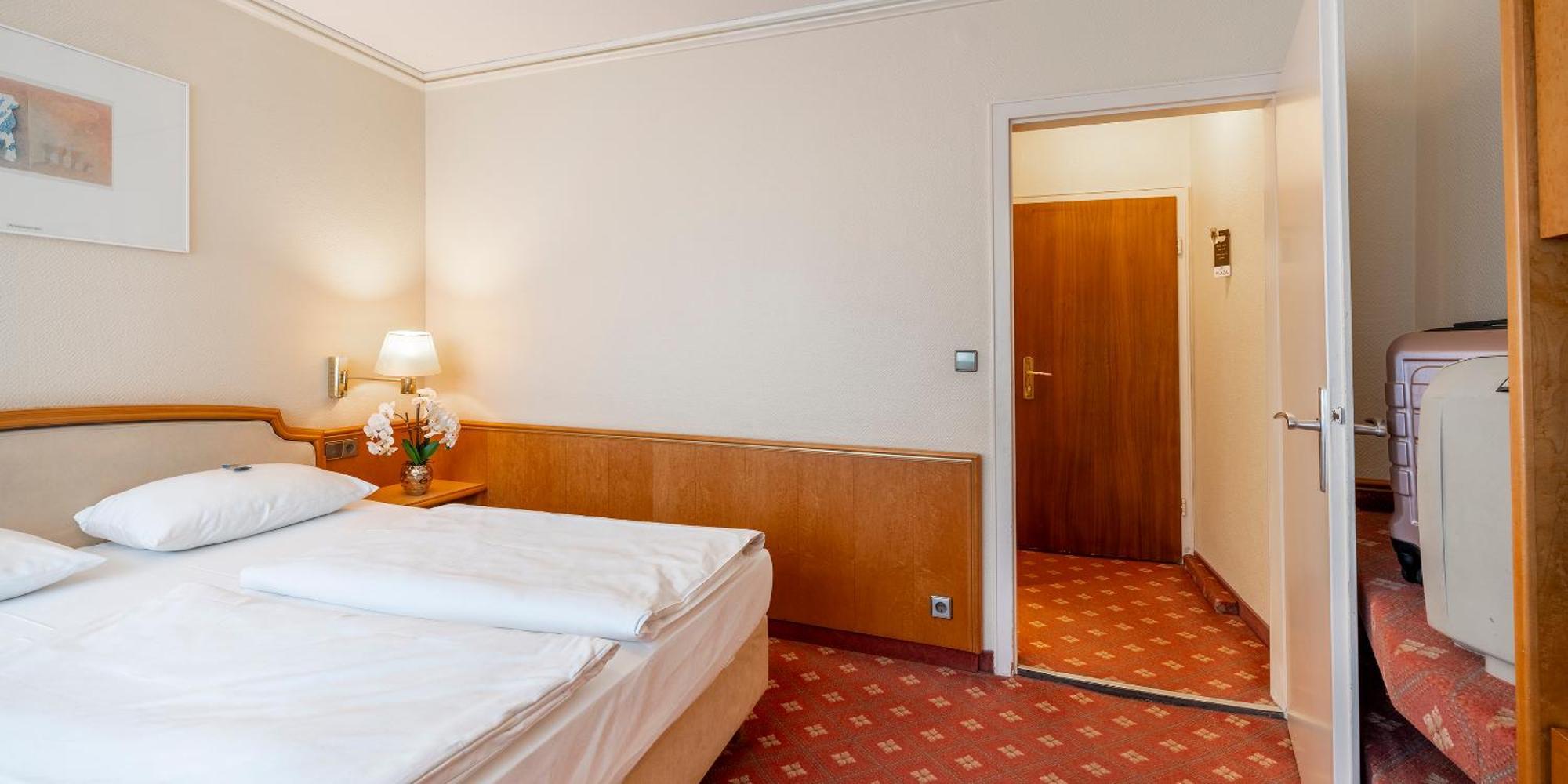 Plaza Inn Rieker Stuttgart Hauptbahnhof Extérieur photo
