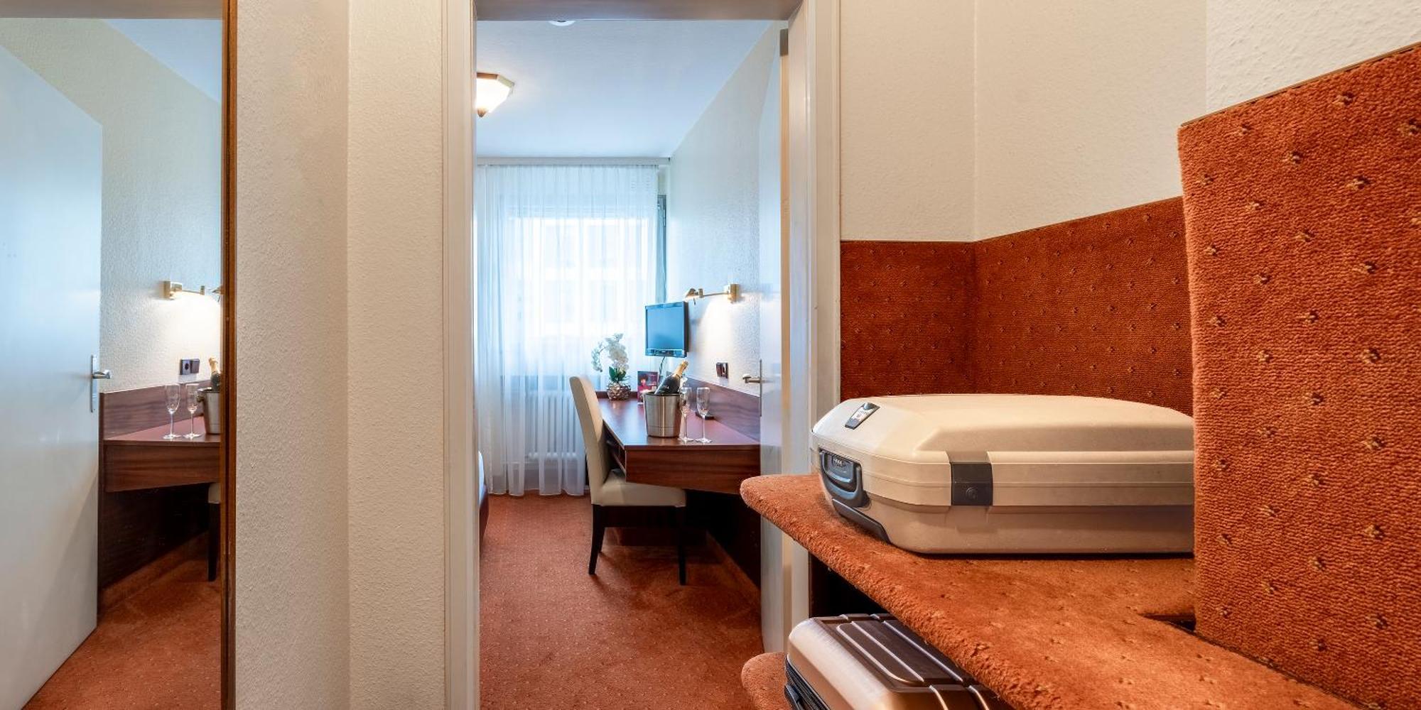 Plaza Inn Rieker Stuttgart Hauptbahnhof Extérieur photo